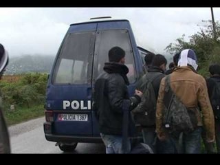 Download Video: KAPEN 63 EMIGRANTE KLANDESTINE SIRIANE NE FUSHEN E GLINES PRANE KUFIRIT ME GREQINE LAJM