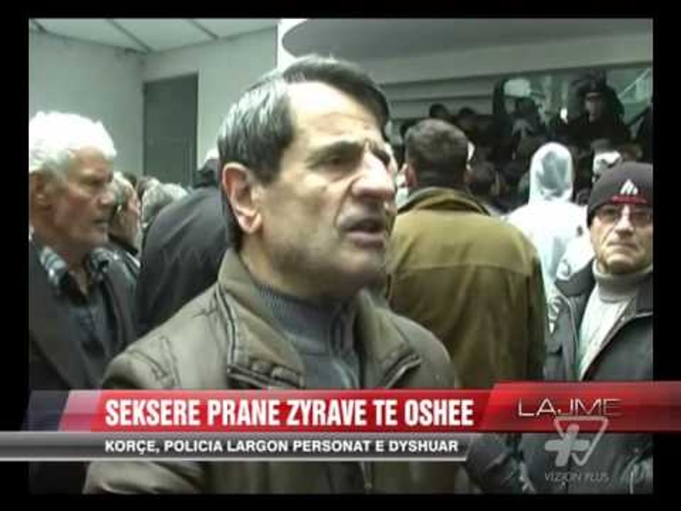 Kaos në zyrat e OSHEE në qytetin e Korçës - News, Lajme - Vizion Plus
