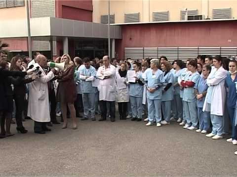 MJEKET DHE INFERMIERET NUK TERHIQEN, PROTESTA DERI NE ANULIMIN E PLOTE TE TESTIMIT LAJM