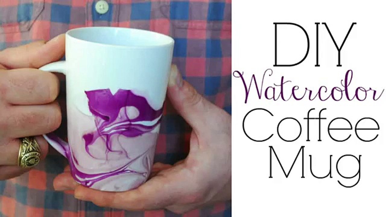 Easy DIY Gifts - Watercolor Coffee Mugs