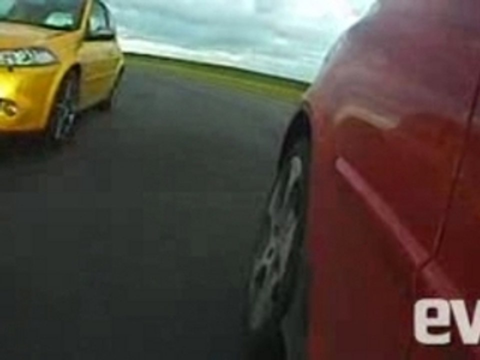 Renault MEGANE RS26 vs VW Golf V GTi