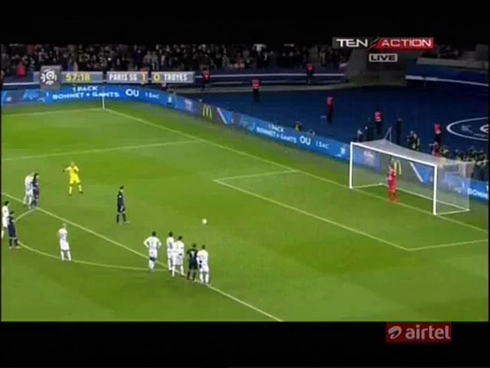 Zlatan Ibrahimovic 2_0 HD _ Paris Saint-Germain v. Troyes - 28.11.2015 HD