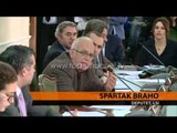 Tom Doshi tensionon politikën; PD braktis Komisionin e Ligjeve - Top Channel Albania - News - Lajme