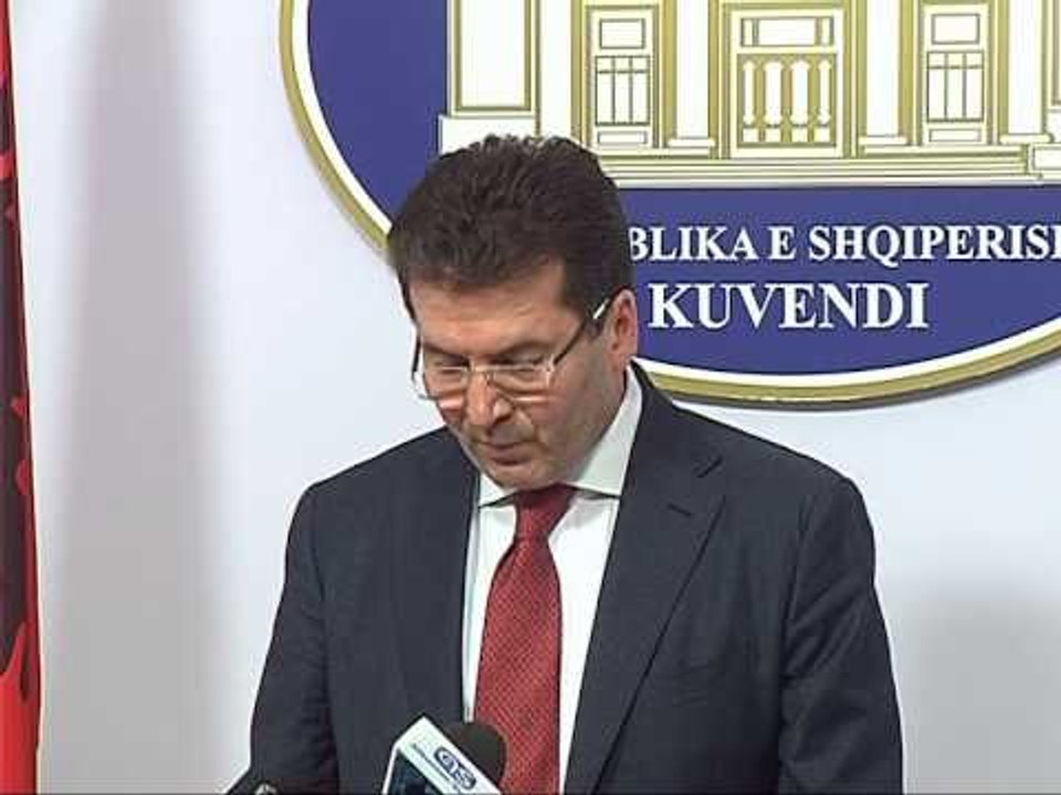 REAGON EDHE KREU I “PR” FATMIR MEDIU, “FATJON SKENDERI NUK KA QENE SHOFERI IM” LAJM