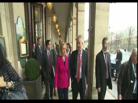 ASHPERSOHET DEBATI PER PUBLIKIMIN E POSTES ELEKTRONIKE TE HILLARY CLINTON LAJM