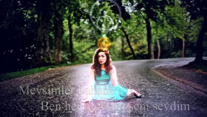 Hüzünlü Bir Aşk Sırasıdır \ Acemkürdi Şarkı