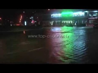 Reshjet përmbytin sërish Vlorën- Top Channel Albania - News - Lajme