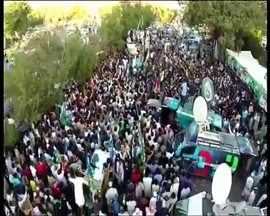 سینٹرسراج الحق اورعمران خان کی قیادت میں منعقدہ کراچی ریلی کے فضائی مناظر