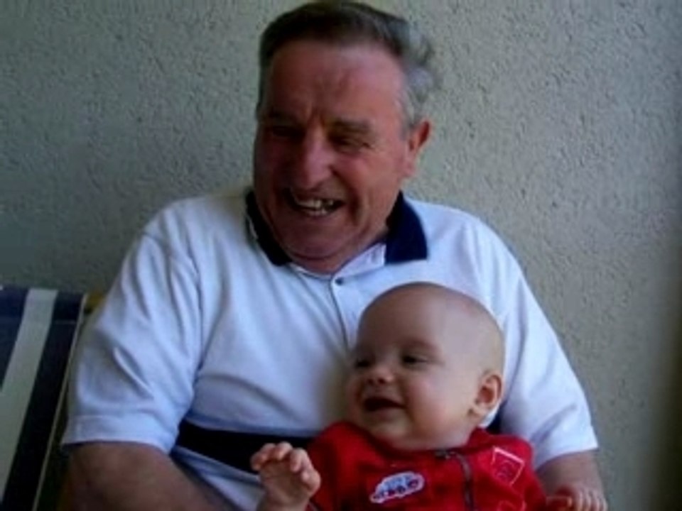 Alexandre papi et mamie.