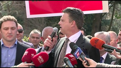 OPOZITA PROTESTON PARA KRYESISE SE KUVENDIT