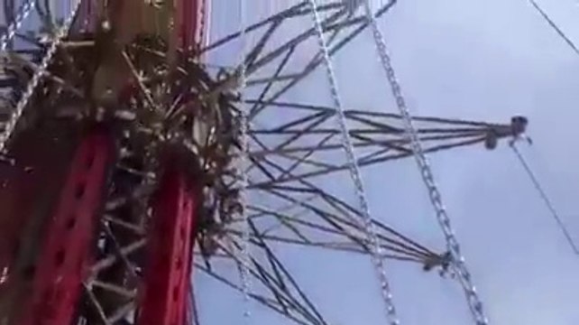 ایسا جھولہ دیکھا ہے کبھی؟
