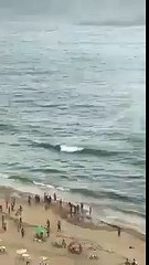 Dangerous  Water Rowling Hit The People HD