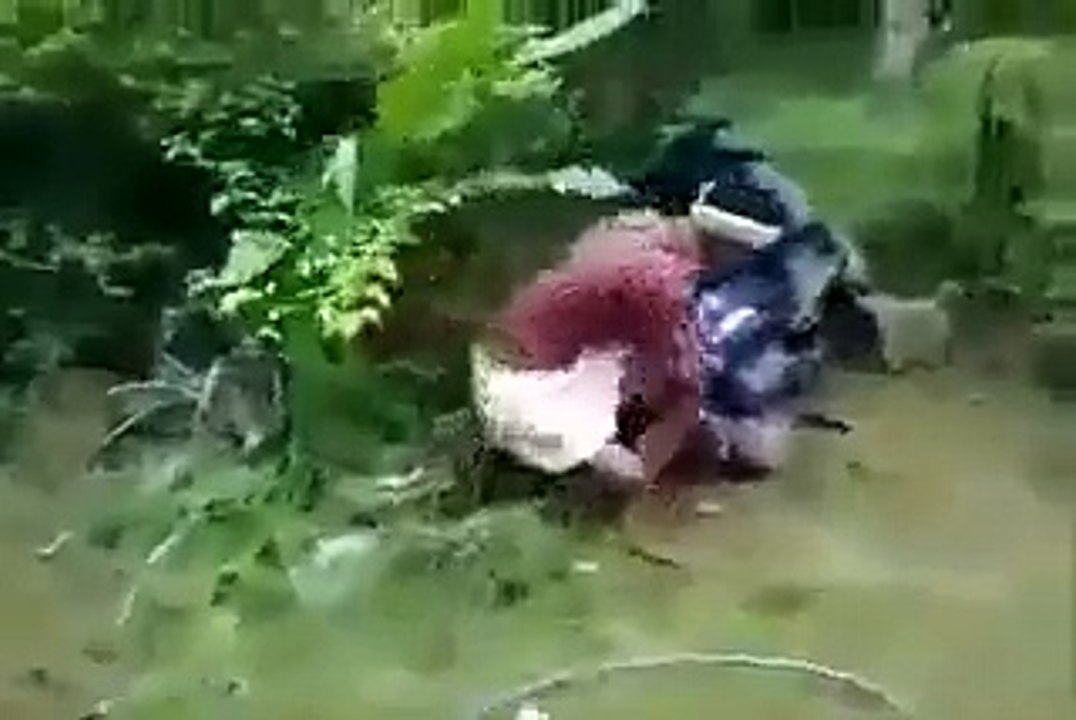 Bike stunt goes wrong....