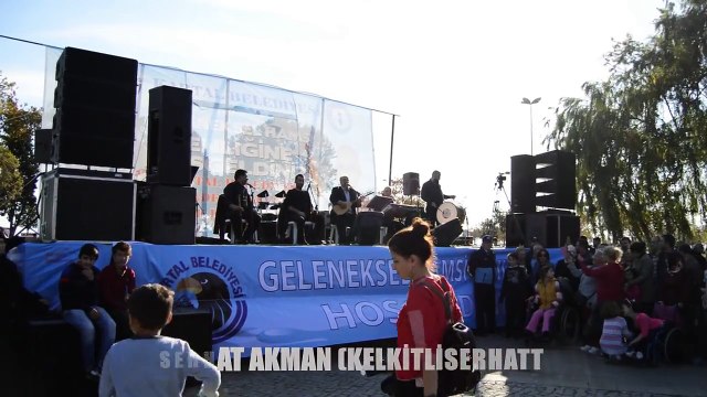 Mahmut Polat - Yaslanmış Köyüme Sıralı Dağlar (Geleneksel Hamsi Şöleni 2015)