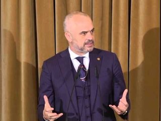 KRYEMINISTRI EDI RAMA TAKIM ME FERMERET PERFITUES NGA SKEMAT MBESHTETESE LAJM