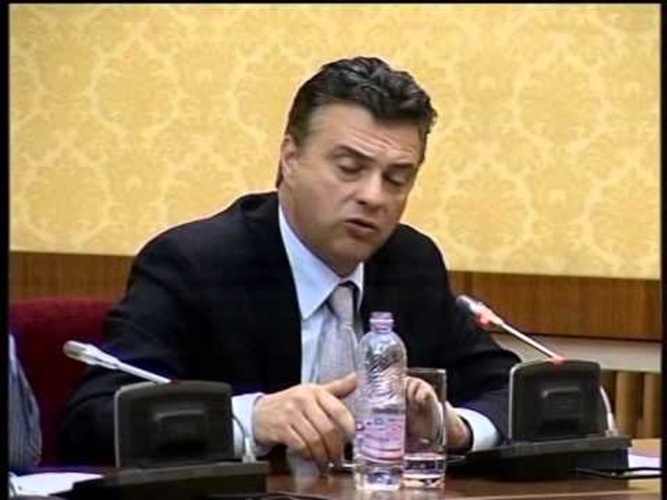 MARK FRROKU NE KESHILLIN E MANDATEVE, DEPUTETI I PKDSH MOHON AKUZAT PER VRASJE LAJM