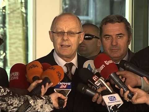 RAMA KONSULTOHET ME DEPUTETET DHE SHPALLEN EMRAT E PARE TE KANDIDATEVE LAJM