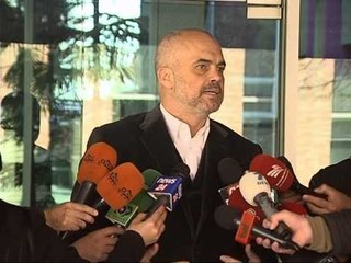 RAMA KONSULTOHET ME DEPUTETET DHE SHPALLEN EMRAT E PARE TE KANDIDATEVE LAJM