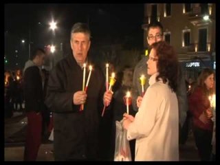 BESIMTARET ORTODOKSE NE KORÇE DHE ELBASAN UROJNE FESTEN E PASHKEVE LAJM