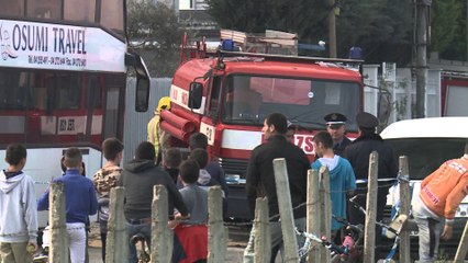 SHKRUMBOHET MAGAZINA E TAPETEVE NE AUTOSTRADE