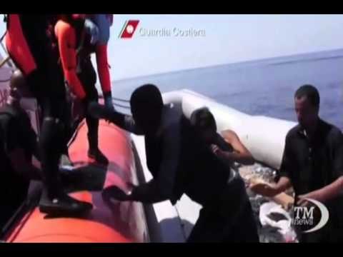 ZHDUKEN NE DETIN MESDHE 400 EMIGRANTE QE UDHETONIN ME ANIJE NGA LIBIA DREJT ITALISE LAJM