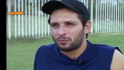 Shahid-Afridi---China-Da-Cycle---New-Tezabi-Totay-2015