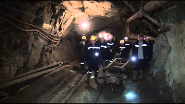 ZV.AMBASADORJA E GJERMANISE NE MINIEREN E BULQIZES