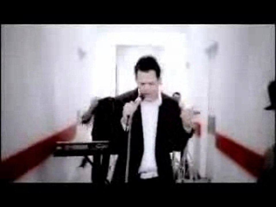 nouveau clip Dance floor anthem!!!!!!!