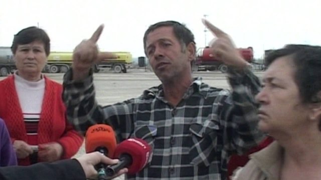 BANORET E MARINZES NE PROTESTE KUNDER BANKERS