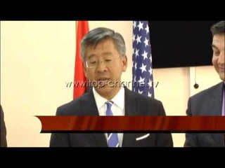 Në Laboratorin e Policisë instalohet sistemi CODIS i FBI-së - Top Channel Albania - News - Lajme