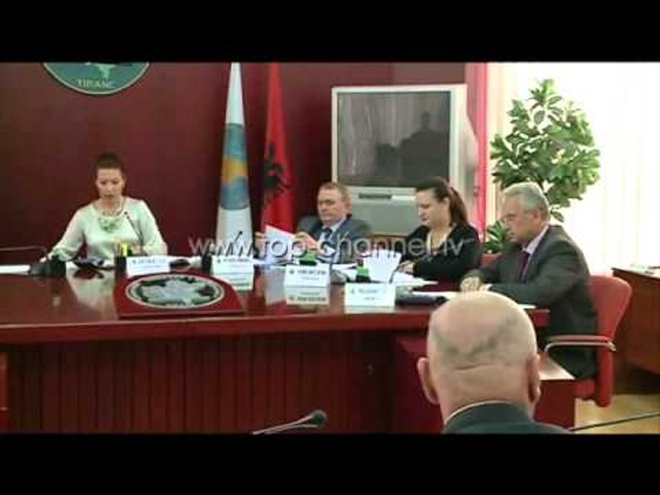 PD dorëzon në Kuvend projektligjin për dekriminalizimin - Top Channel Albania - News - Lajme