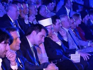 VELIAJ E KOSOVA TE MUSLIMANET,SHKOJNE NE KONCERTIN PER PROFETIN MUHAMED LAJM