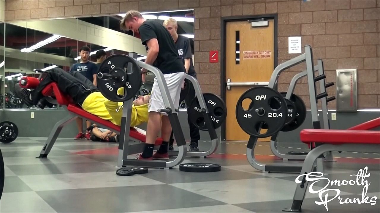 Old Man Gym Prank!