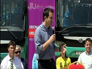 ERION VELIAJ NIS FUSHATEN,JAM DAKORD ME KOSOVEN PER PROBLEMET E KRYEQYTETIT LAJM