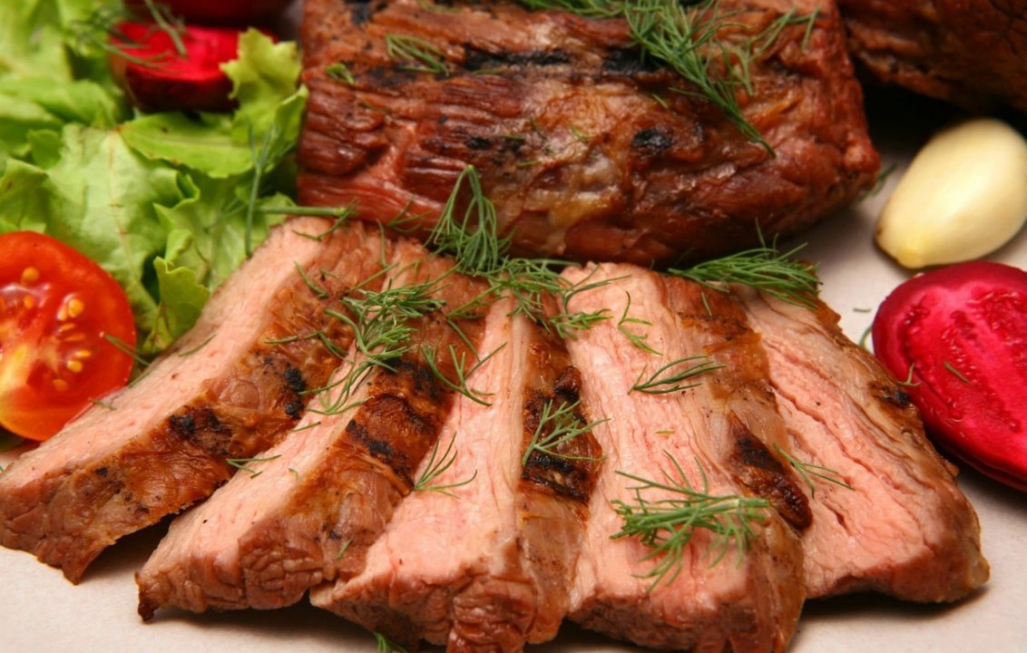 Свиная рулька запеченная в духовке. Простой и вкусный рецепт