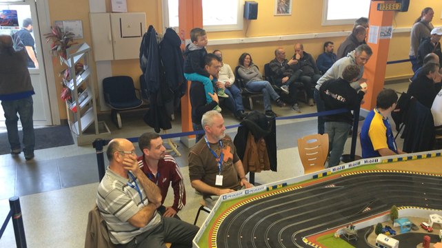 Mini-bolides: les 24 Heures de Slot Racing jusqu'à 15 h