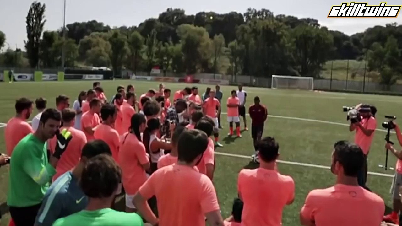 SkillTwins Impress Ashley Cole With Amazing Football Skills! ★