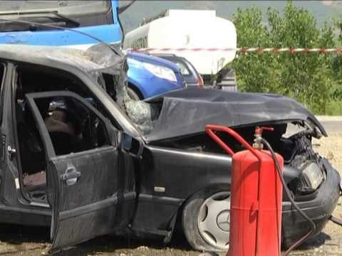 AKSIDENT I RENDE NE RRUGEN LEZHE SHKODER MES DY MJETEVE,HUMB JETEN NJE PERSON LAJM