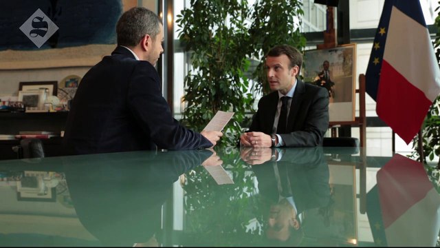 Emmanuel Macron revient sur les attentats - Le Supplément du 29/11 - CANAL+