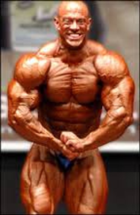 Bodybuilder Boris Kleine befor and after the Accident