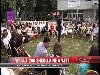 Veliaj takon mësuesit në Tiranë - News, Lajme - Vizion Plus