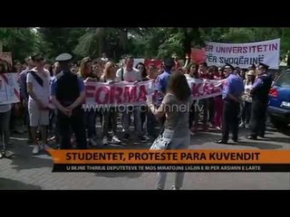 Studentët, protestë para Kuvendit - Top Channel Albania - News - Lajme