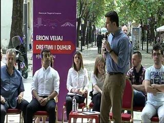 KANDIDATI I MAZHORANCES ERION VELIAJ PREMTOI MBESHTETJE GJATE TAKIMIT ME ARTISTET LAJM