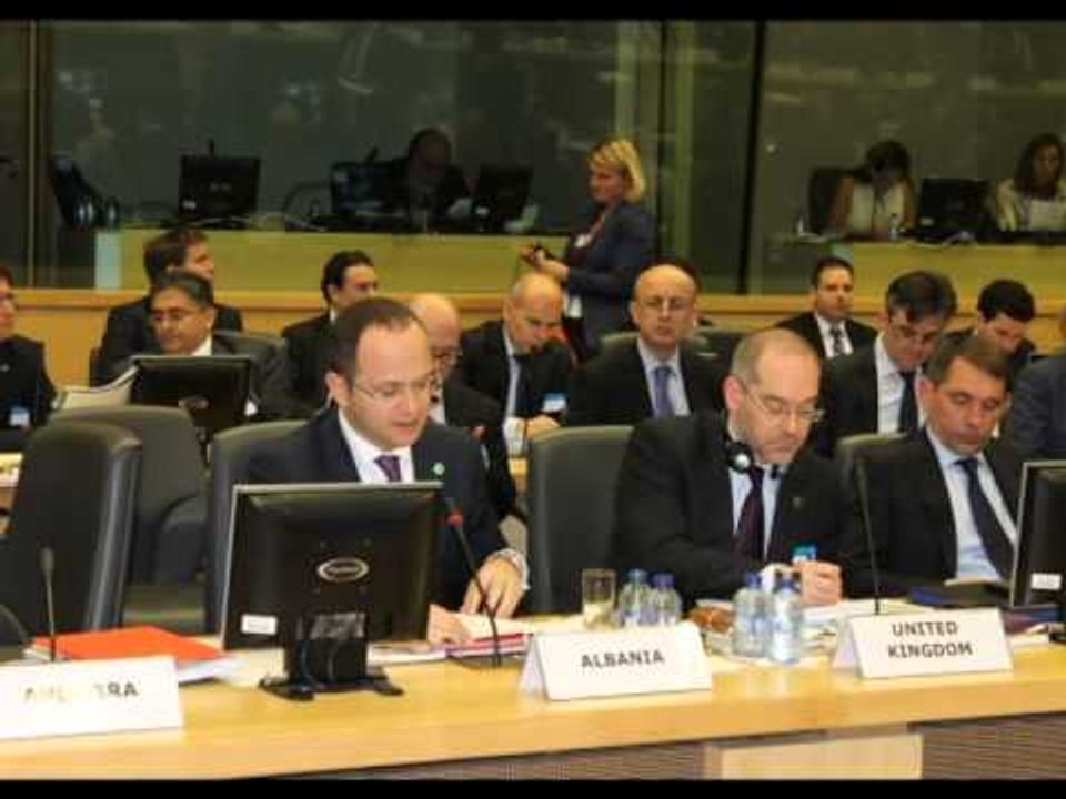 MINISTRI I BUSHATI E QUATI JETIKE ZBATIMIN E MARREVESHJES SE OHRIT NGA MAQEDONIA LAJM