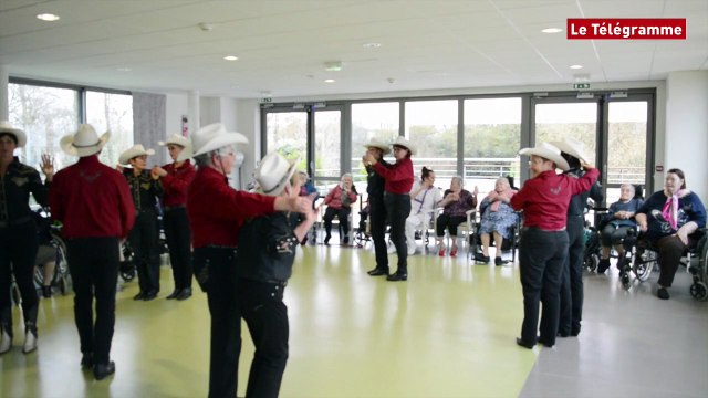 Guipavas (29). Démonstration de danse country à la résidence Georges-Brassens