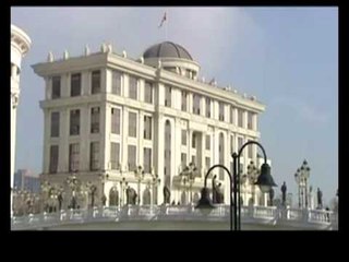 SHKUPI I PERGJIGJET RAMES,BLLOKADAT DHE KERCENIMET NUK I SHERBEJNE PAQES LAJM