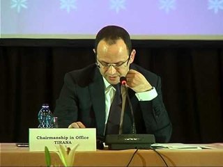 SENATORI AMERIKAN MURPHY KRITIKA SHKUPIT DHE KERKON HETIM NDERKOMBETAR PER KUMANOVEN LAJM