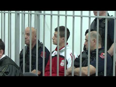 GRABITJA E BANKES, AVOKATI: TRE TE RINJTE PERDOREN PISTOLETA LODER