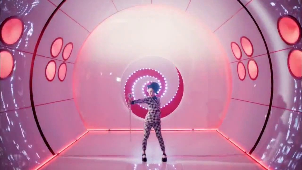 2NE1 - Follow Me M/V (Acapella)