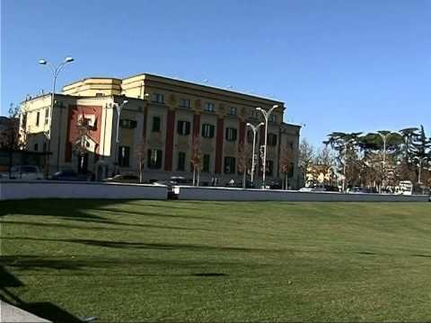 AXHENDA E VIZITES SE VUÇIÇ NE SHQIPERI,TAKIME ME KRERET E LARTE TE SHTETIT LAJM